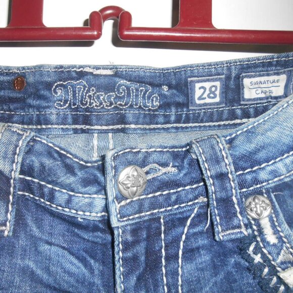 Miss Me Denim Capris Size 28 - Picture 3 of 4